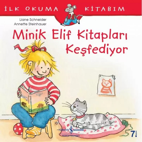 Minik Elif Kitapları Keşfediyor